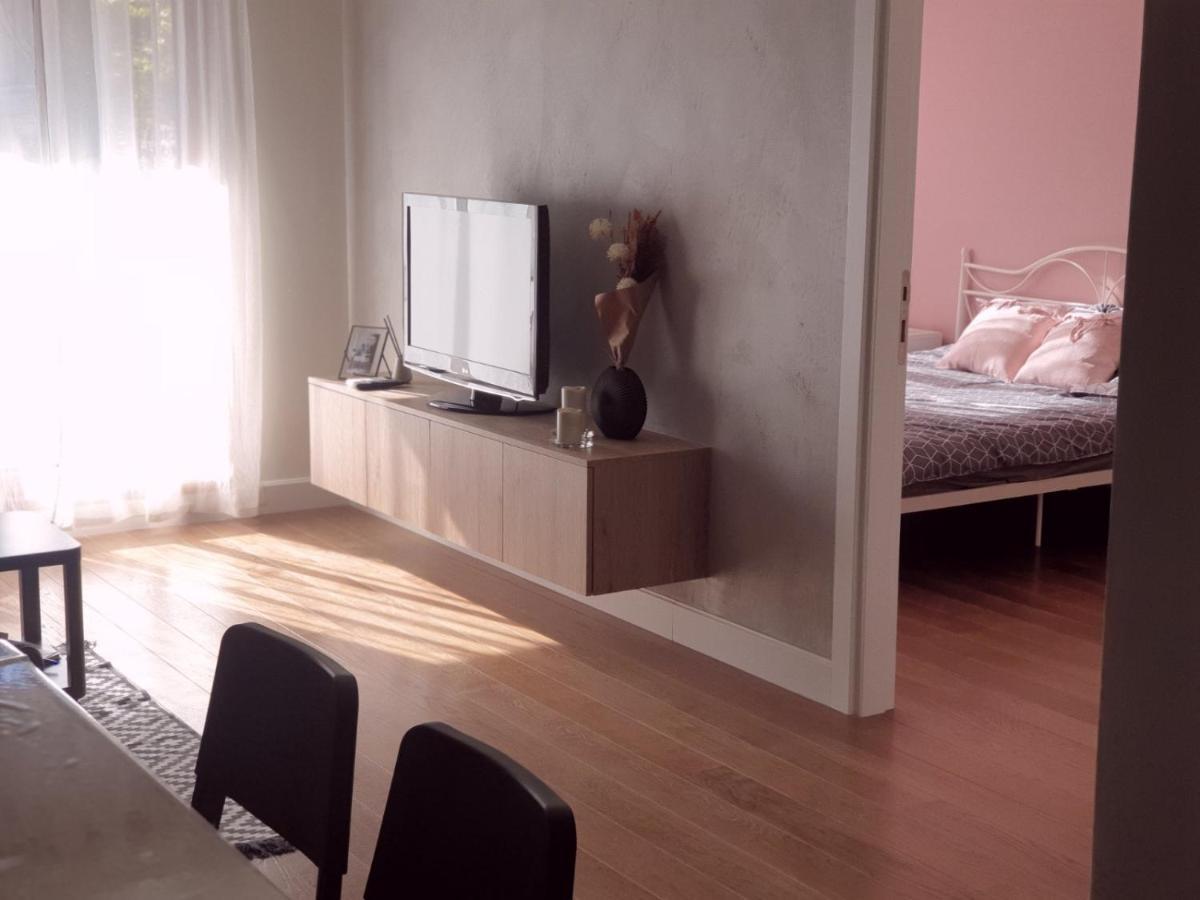Apartment Mona Belgrad Exterior foto