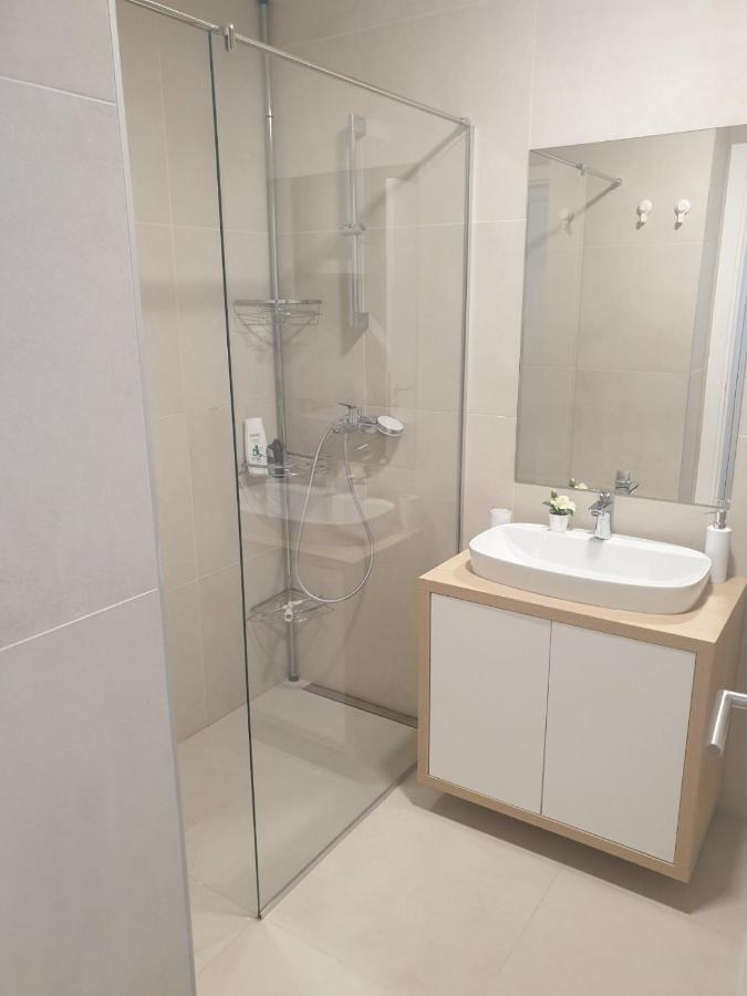 Apartment Mona Belgrad Exterior foto