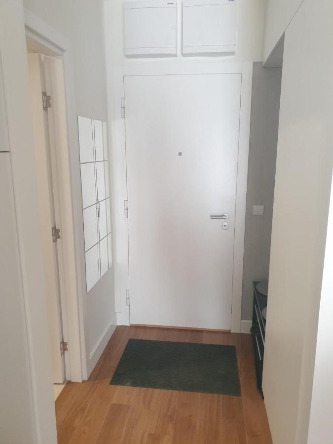 Apartment Mona Belgrad Exterior foto